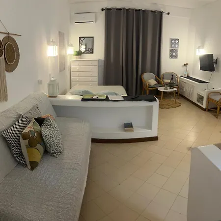 Studio Albufeira شقة *